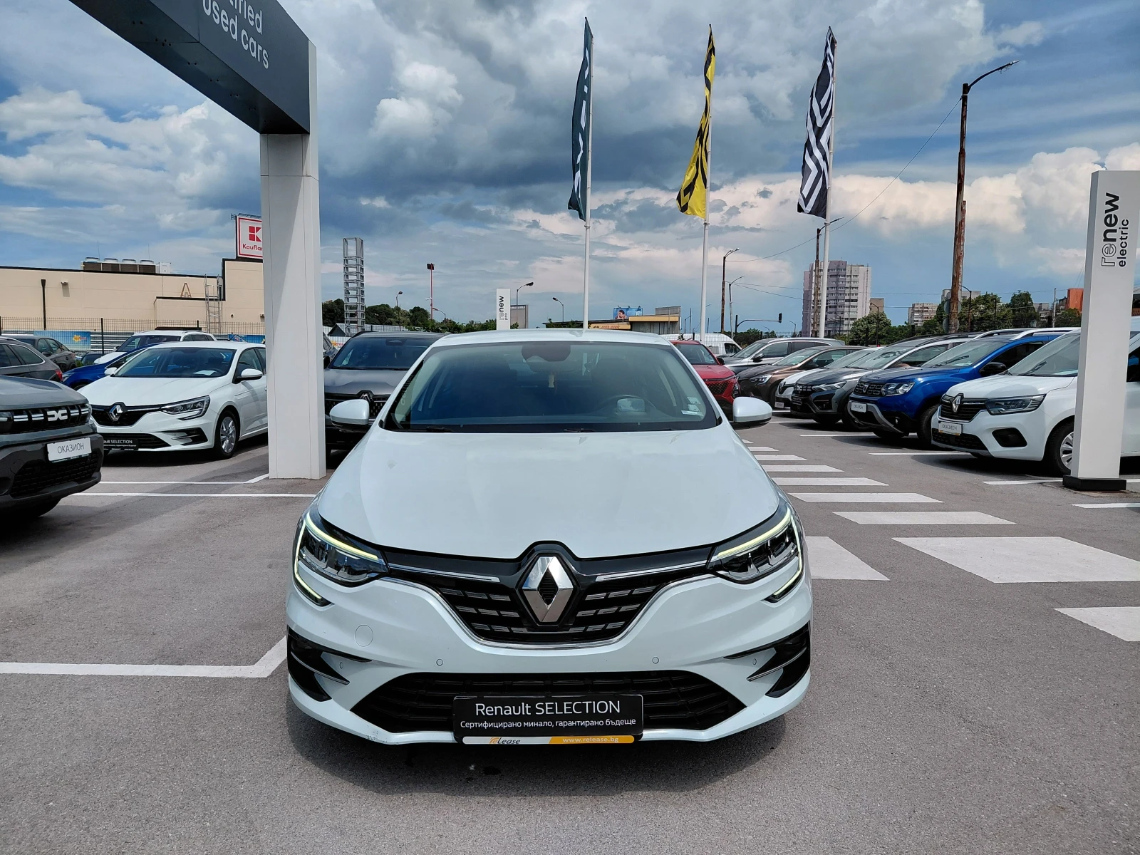 Renault Megane 1.5 dCi/115к.с/Intens, снимка 2 - Автомобили и джипове - 54945547