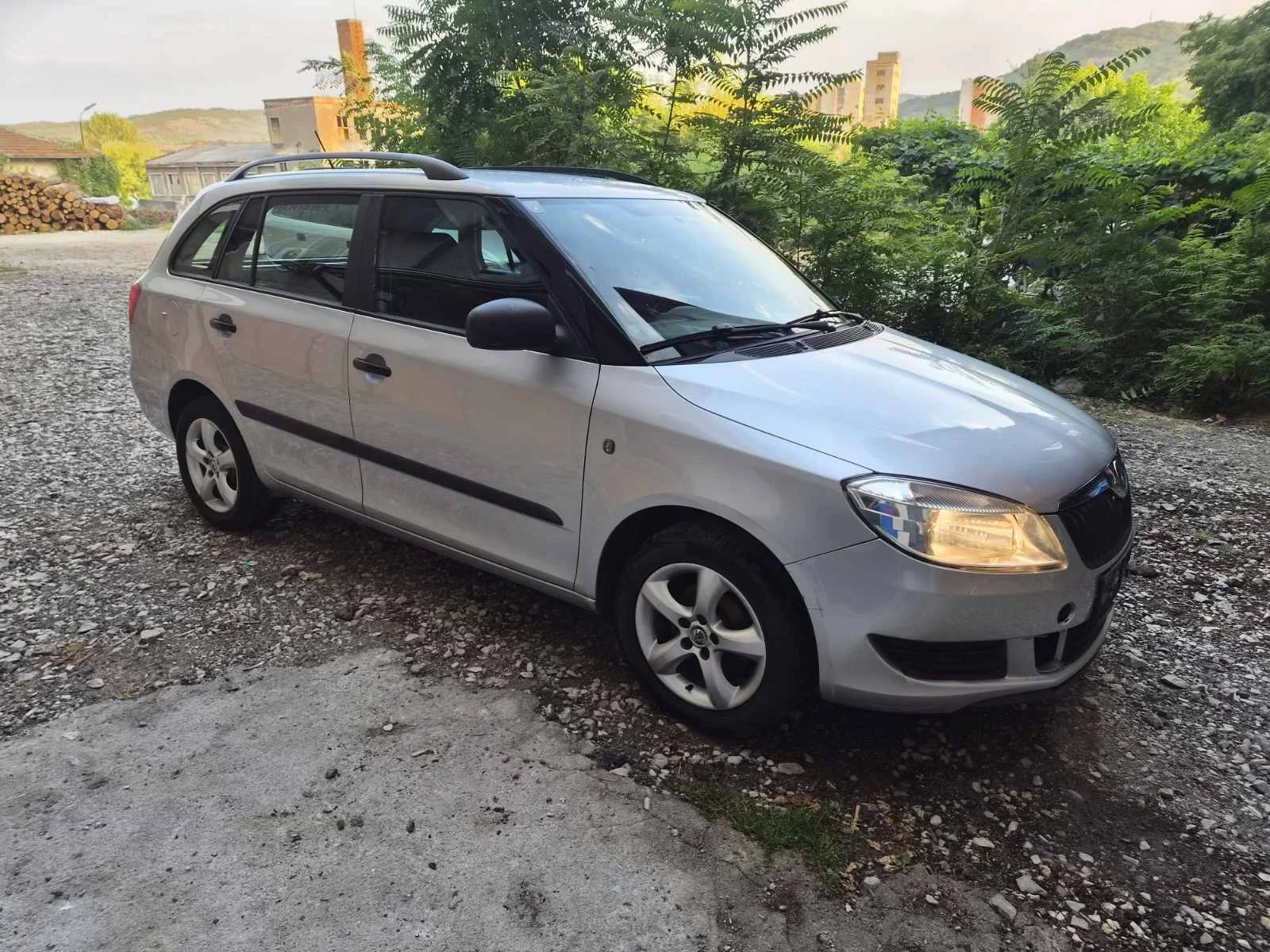 Skoda Fabia 1.2, снимка 5 - Автомобили и джипове - 54960399