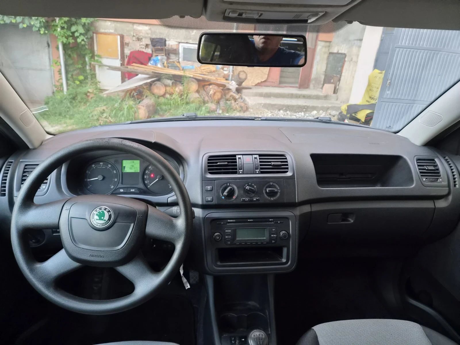 Skoda Fabia 1.2, снимка 7 - Автомобили и джипове - 54960399