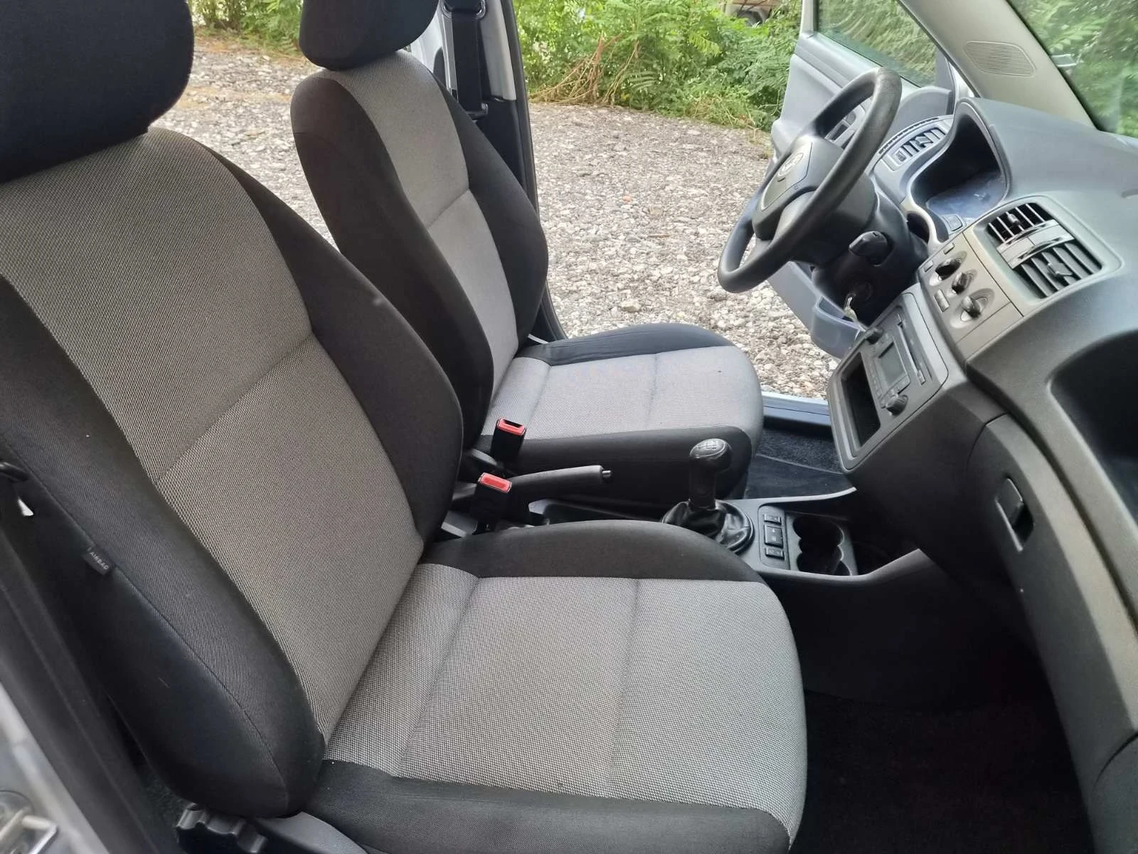 Skoda Fabia 1.2, снимка 9 - Автомобили и джипове - 54960399