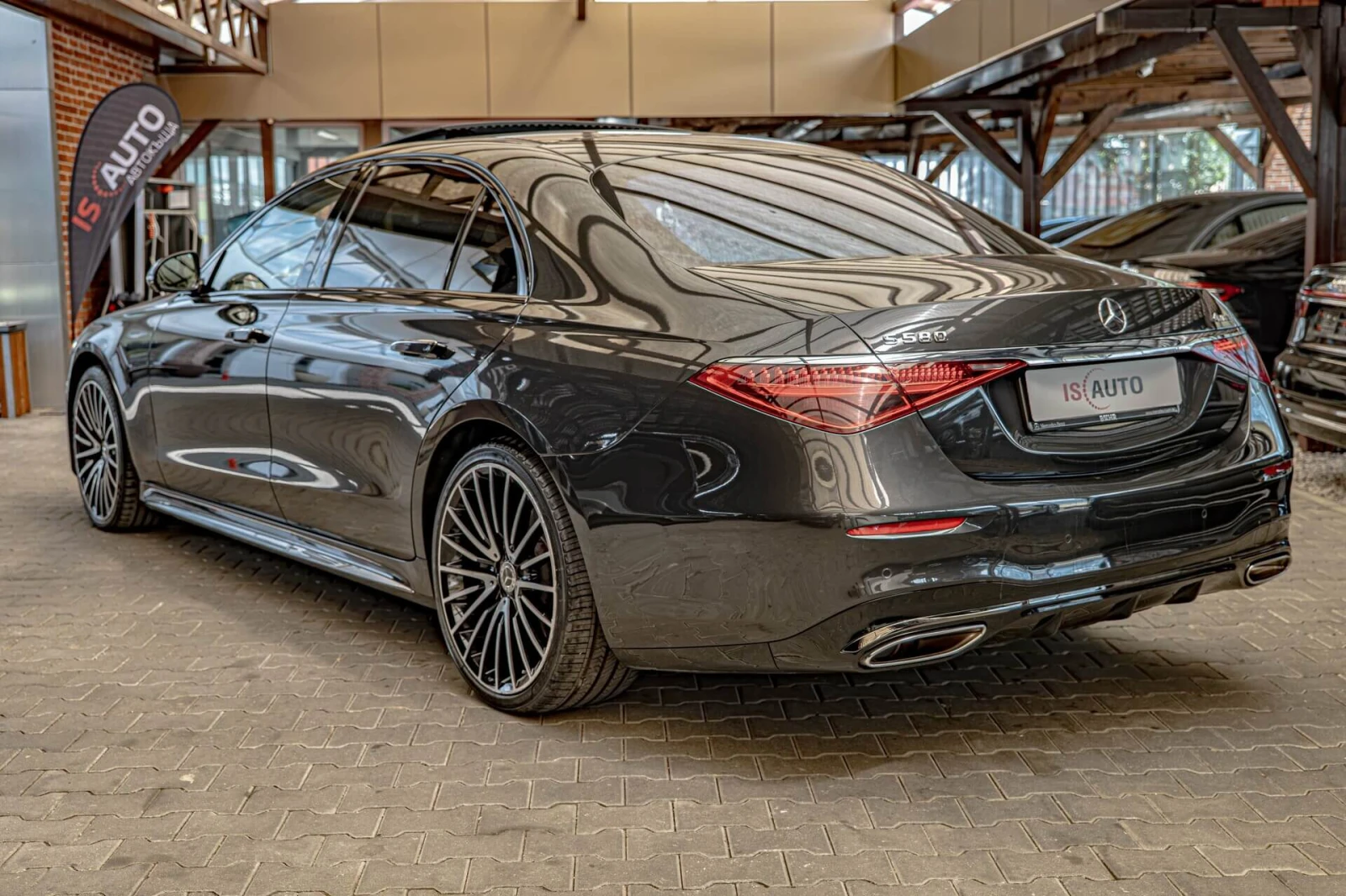 Mercedes-Benz S 580 AMG/Long/4M/RSE/HuD/Пано./Dist./Burm./Алкантар/Кам, снимка 5 - Автомобили и джипове - 55245524