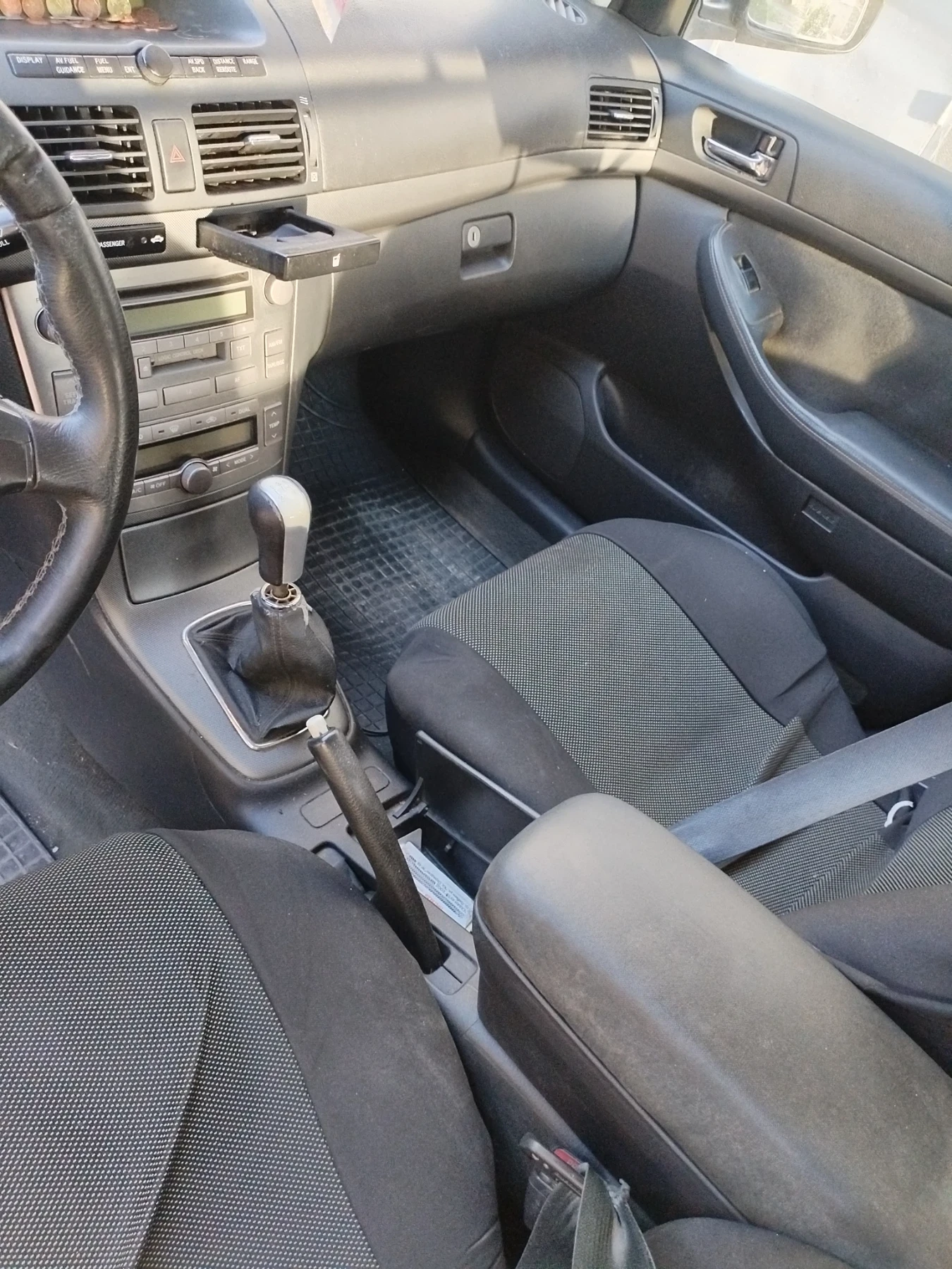 Toyota Avensis, снимка 3 - Автомобили и джипове - 55338692