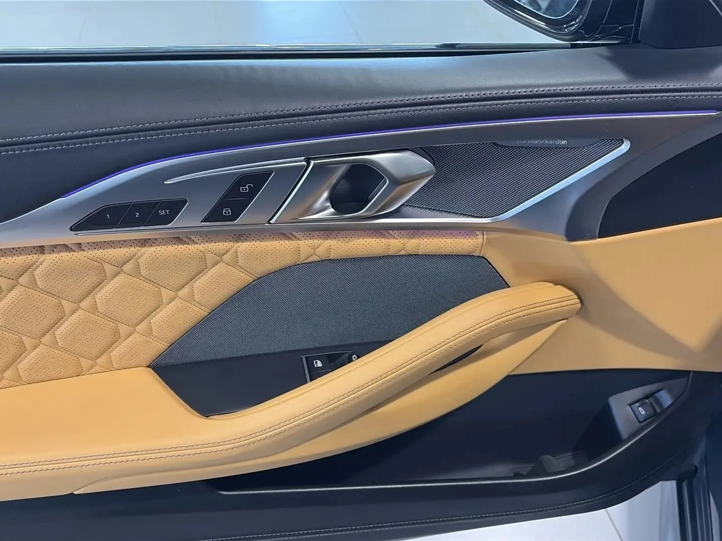 BMW M8 COMPETITION ЦЕНА ДО БЪЛГАРИЯ АВТОКРЕДИТ, снимка 13 - Автомобили и джипове - 55435766