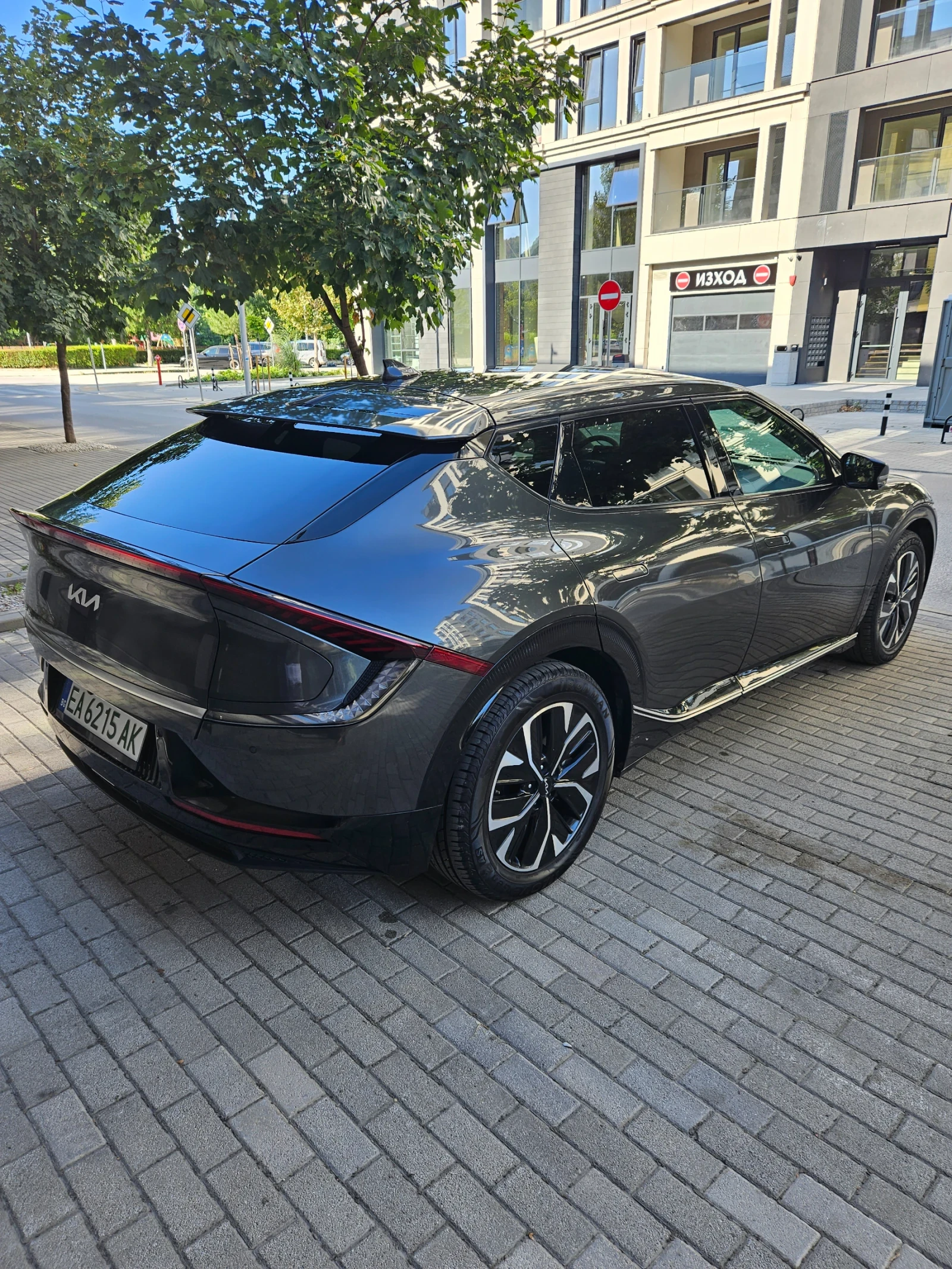 Kia EV6 ТОП ЦЕНА /77.4 KWh/ Range 500 km/, снимка 5 - Автомобили и джипове - 55498364