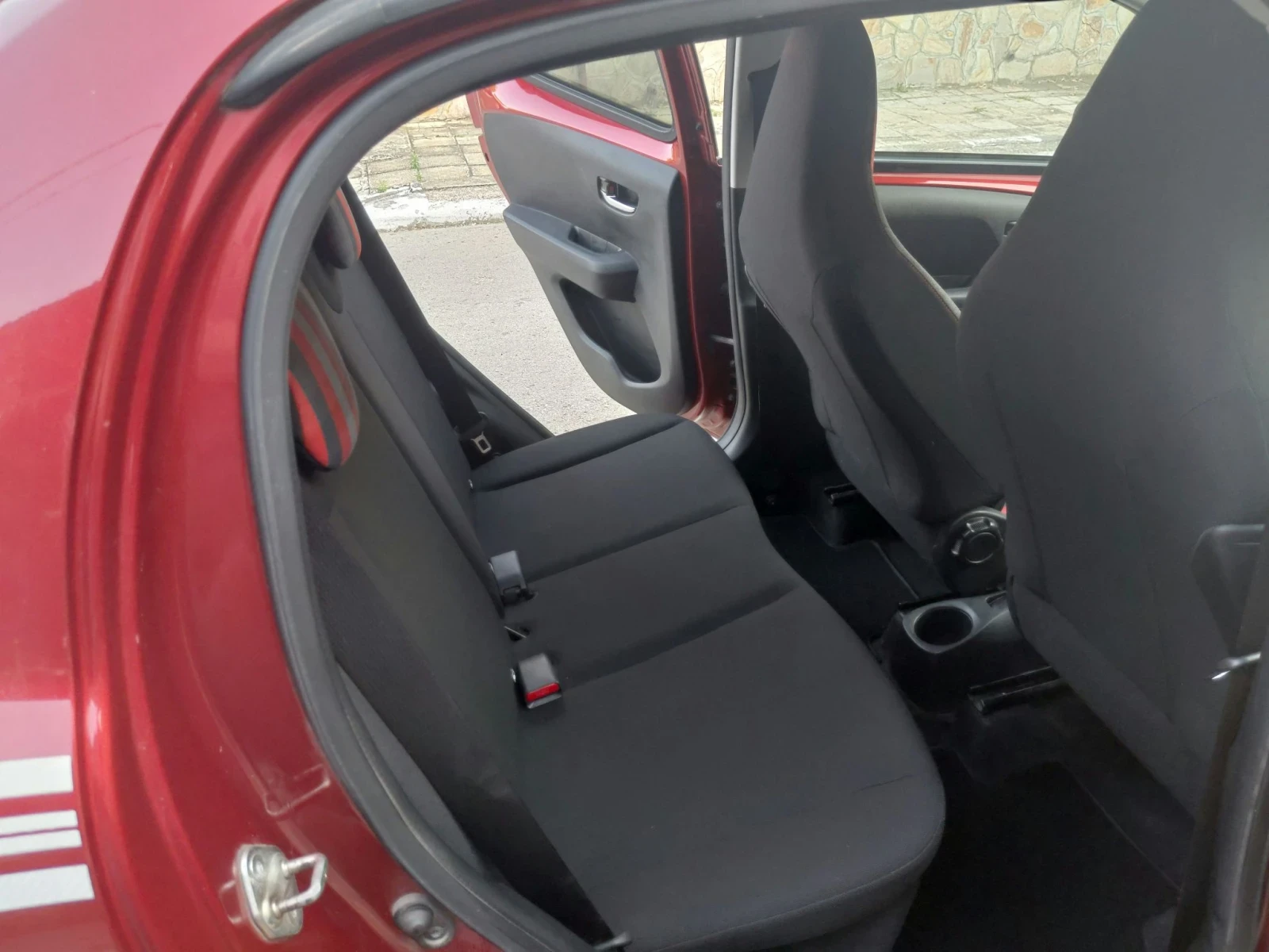 Peugeot 108 1.0i, снимка 12 - Автомобили и джипове - 55556329