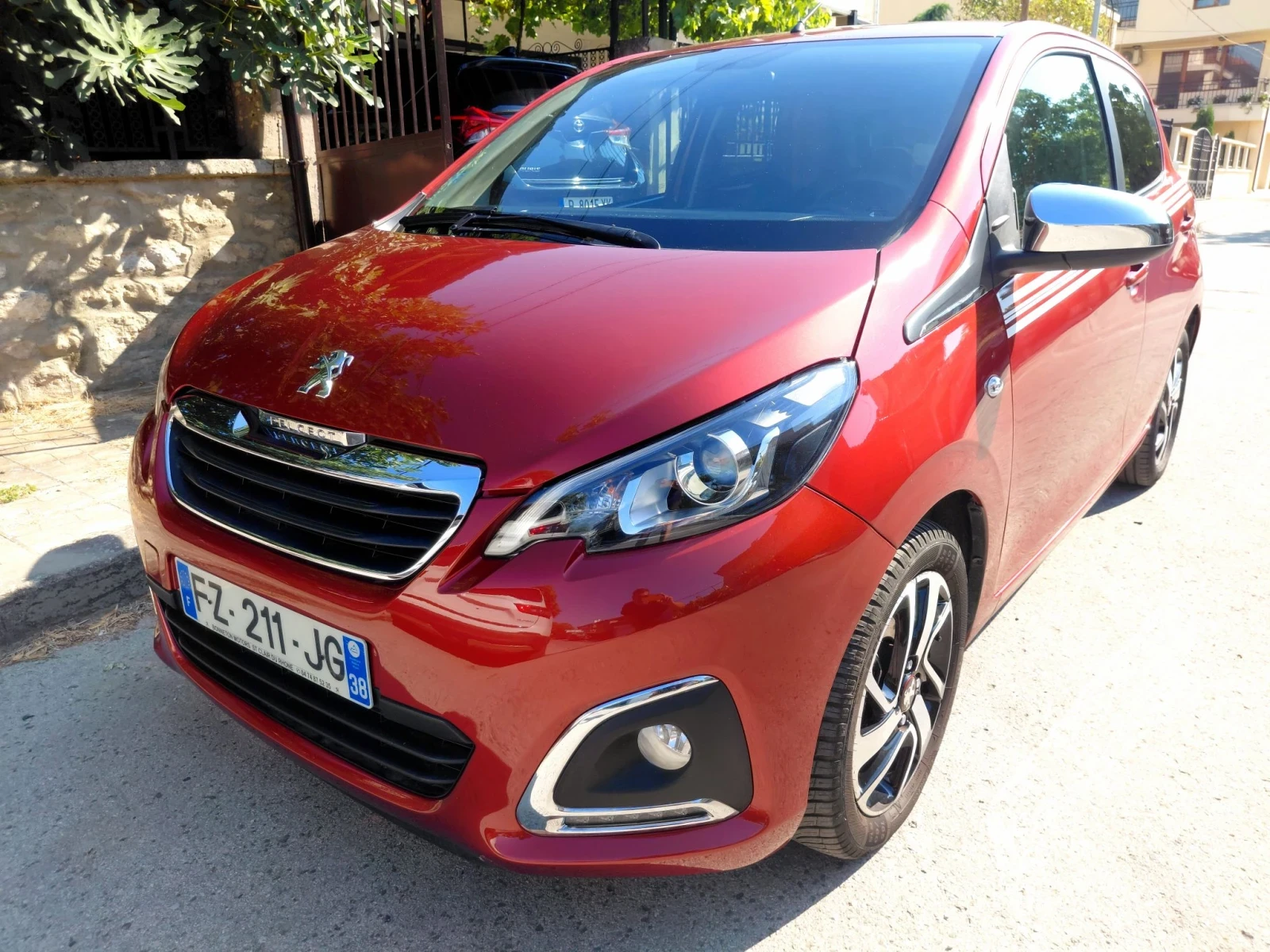 Peugeot 108 1.0i, снимка 7 - Автомобили и джипове - 55556329