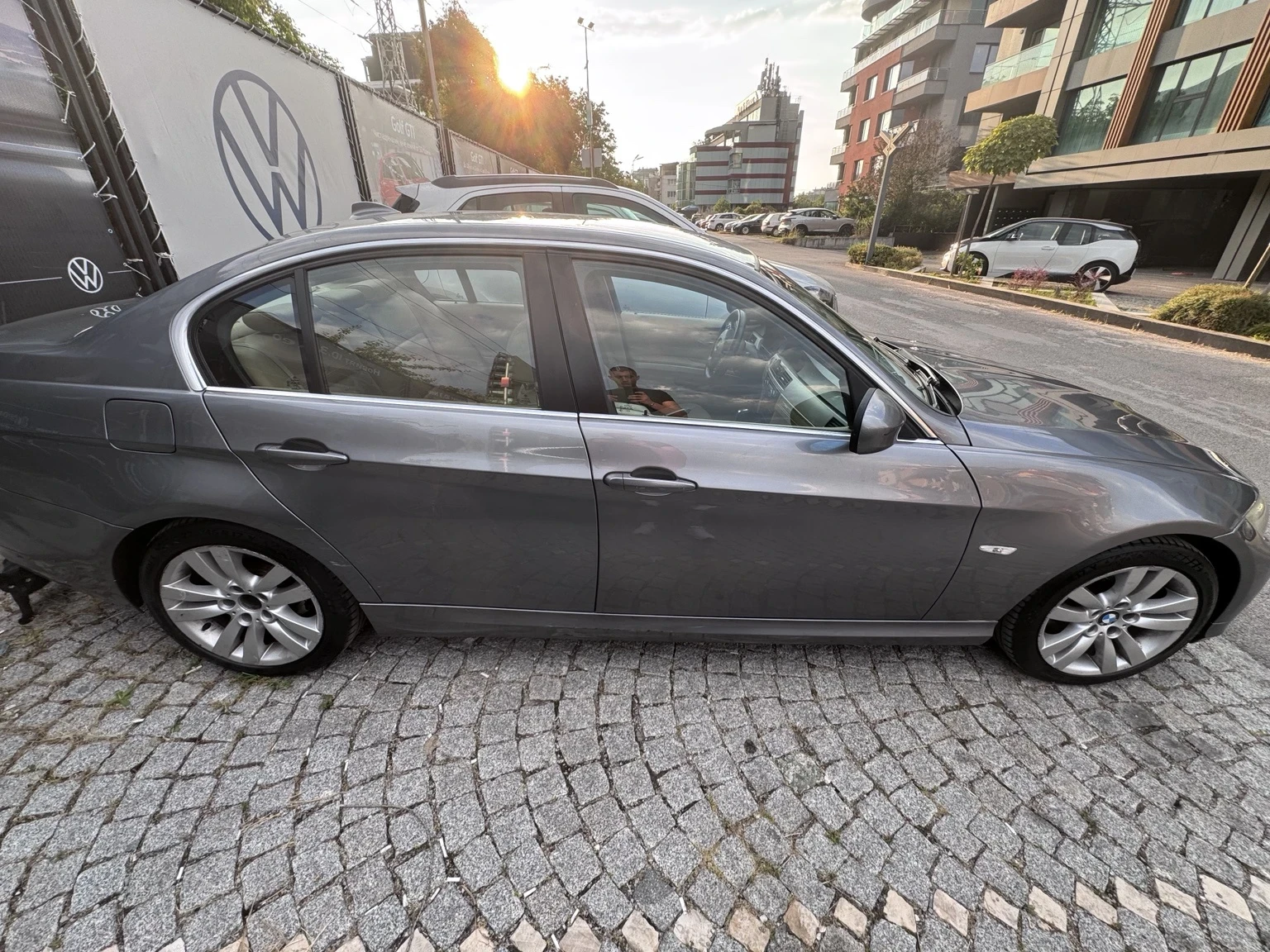 BMW 325 325i xDrive, снимка 2 - Автомобили и джипове - 55724605