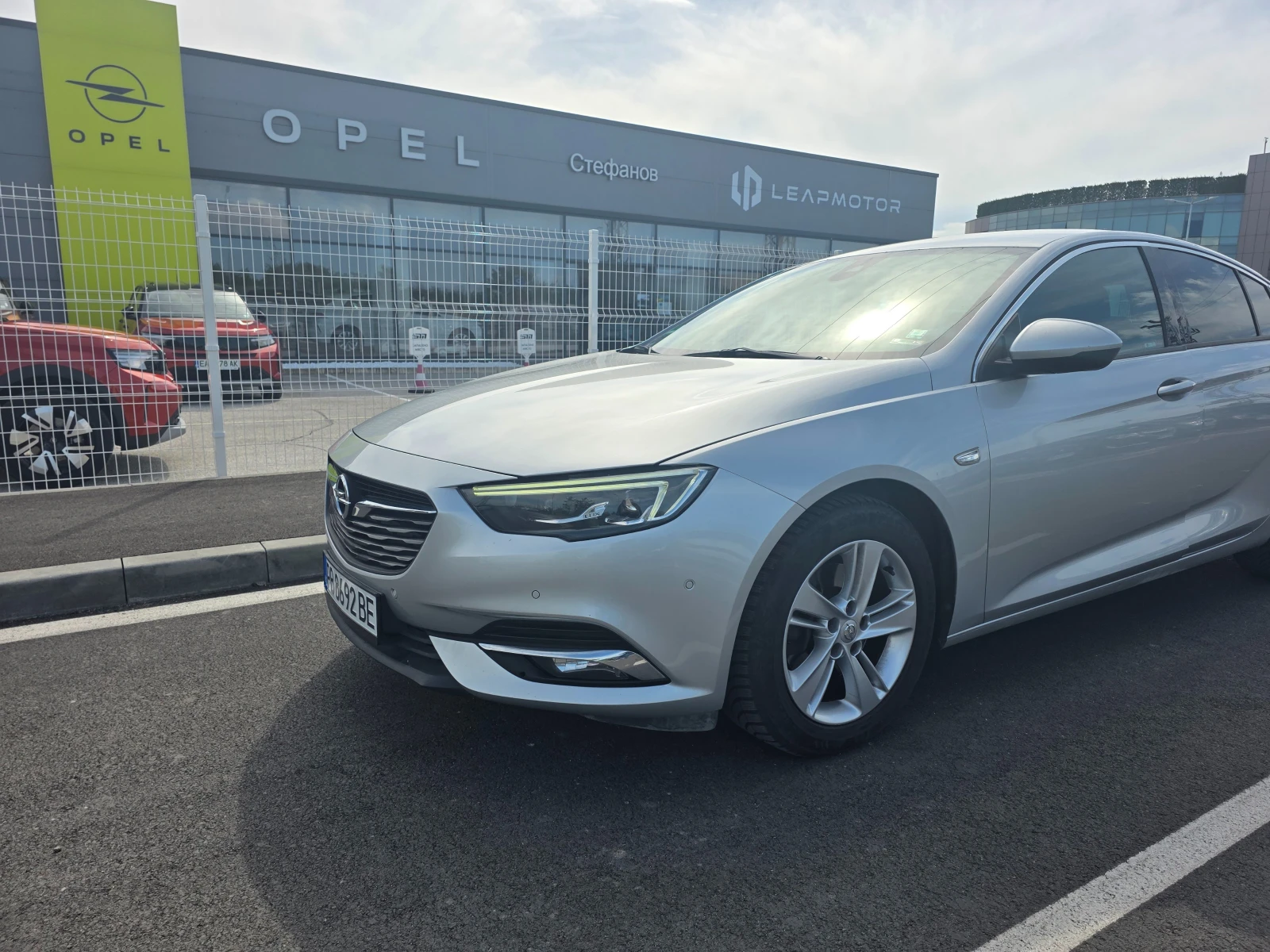 Opel Insignia GRANDE SPORT 4X4 EUTO6C, снимка 14 - Автомобили и джипове - 56231305