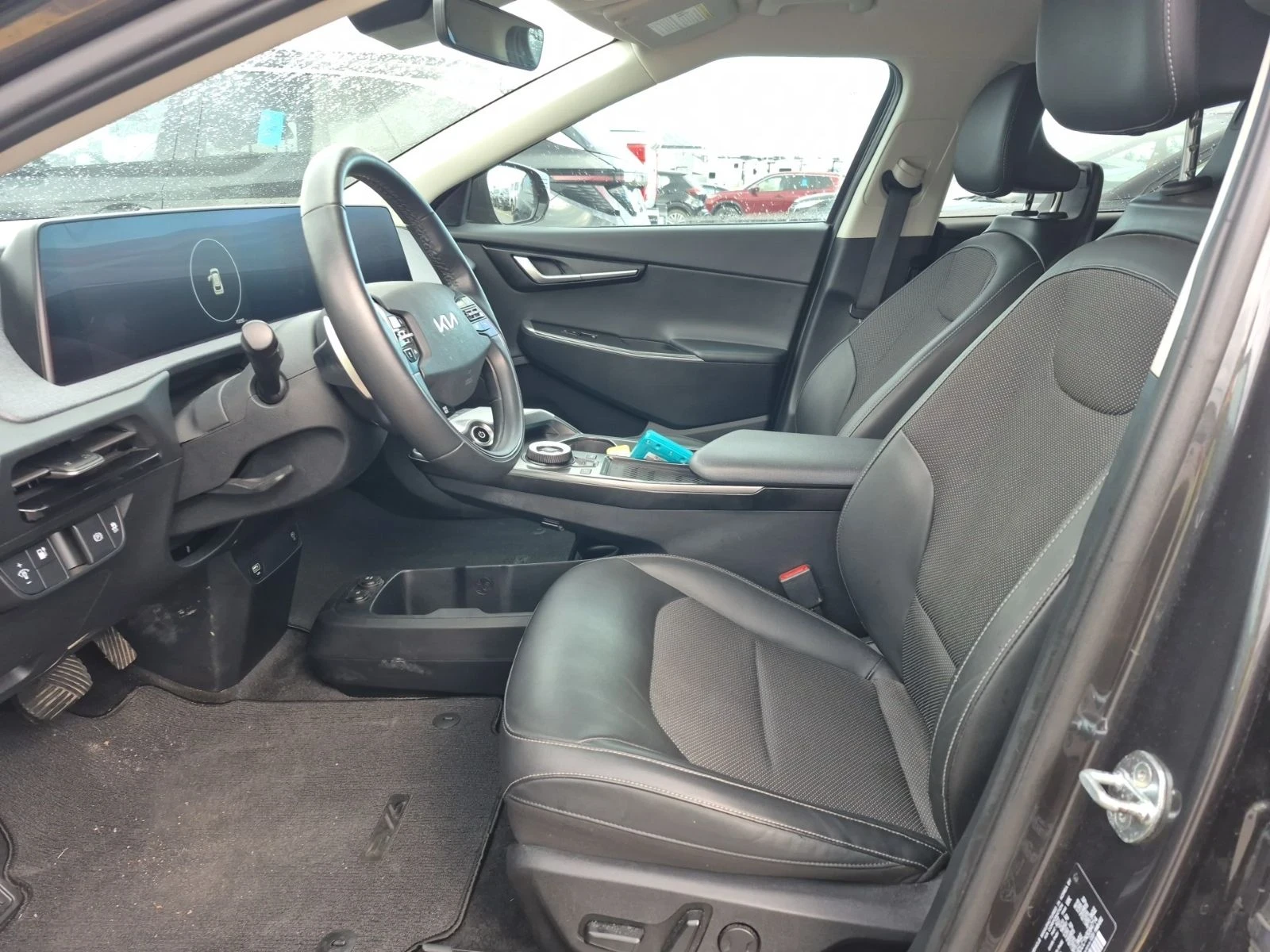 Kia EV6 LONG RANGE* 4x4* Back cam* Подгрев* 2ключа, снимка 10 - Автомобили и джипове - 56255668