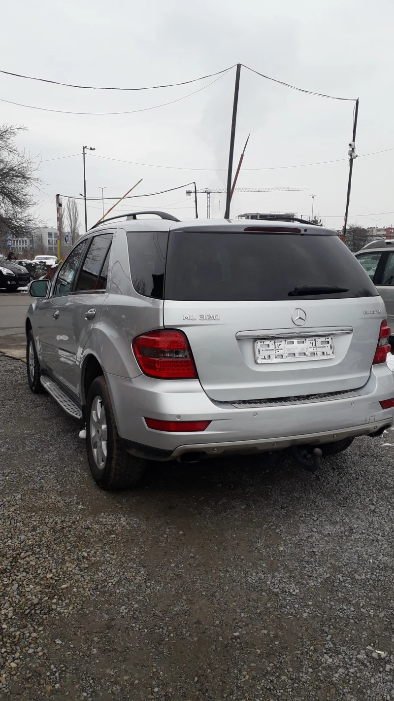 Mercedes-Benz ML 320 3.2/224 кс., снимка 3 - Автомобили и джипове - 48696393