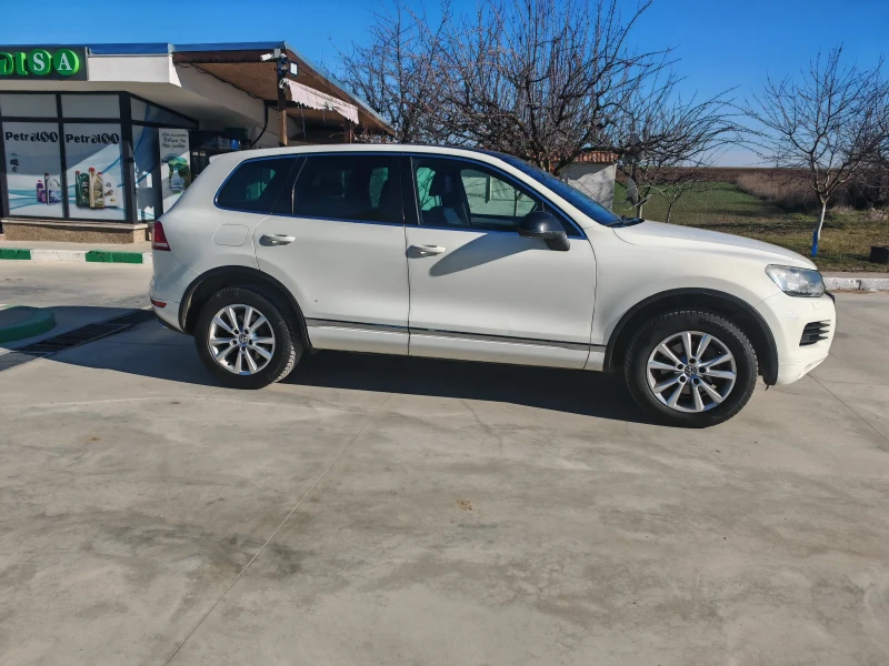 VW Touareg 3.0tdi, снимка 2 - Автомобили и джипове - 48881931