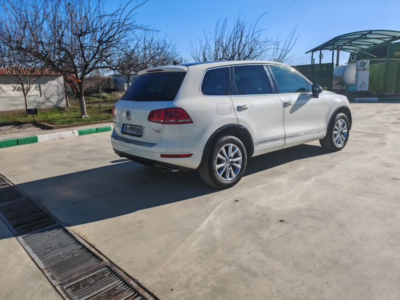 VW Touareg 3.0tdi, снимка 3 - Автомобили и джипове - 48881931