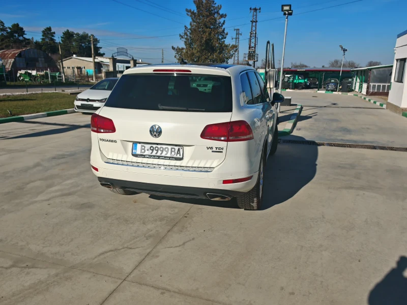 VW Touareg 3.0tdi, снимка 9 - Автомобили и джипове - 48881931