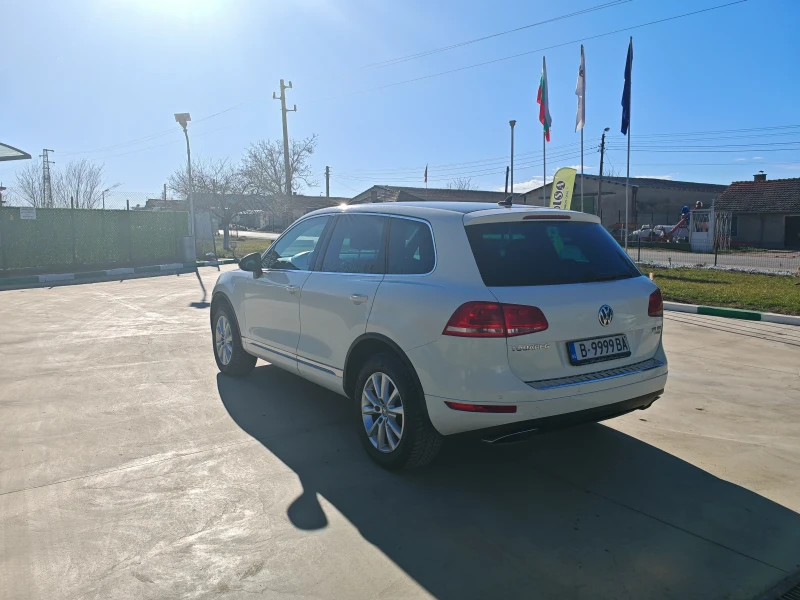 VW Touareg 3.0tdi, снимка 5 - Автомобили и джипове - 48881931