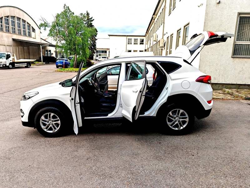 Hyundai Tucson 1.7 Start-stop comfort, снимка 17 - Автомобили и джипове - 52791912