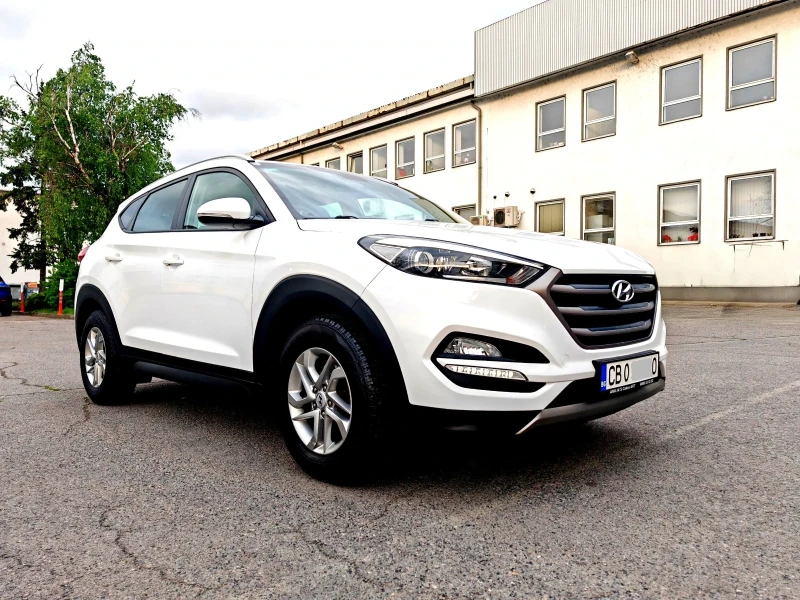 Hyundai Tucson 1.7 Start-stop comfort, снимка 5 - Автомобили и джипове - 52791912