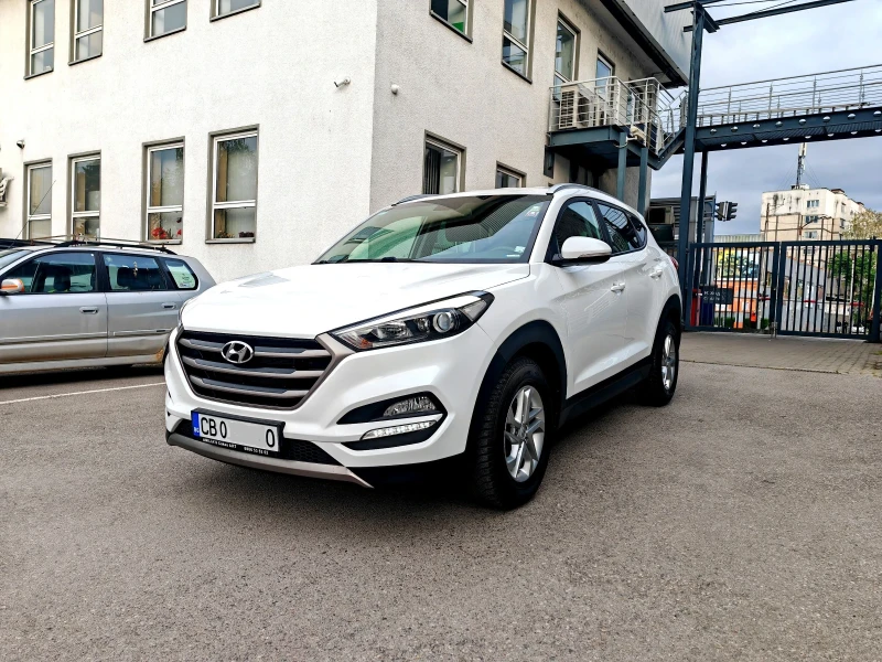 Hyundai Tucson 1.7 Start-stop comfort, снимка 2 - Автомобили и джипове - 52791912