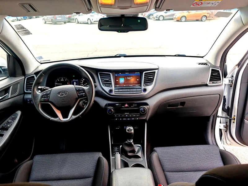 Hyundai Tucson 1.7 Start-stop comfort, снимка 15 - Автомобили и джипове - 52791912