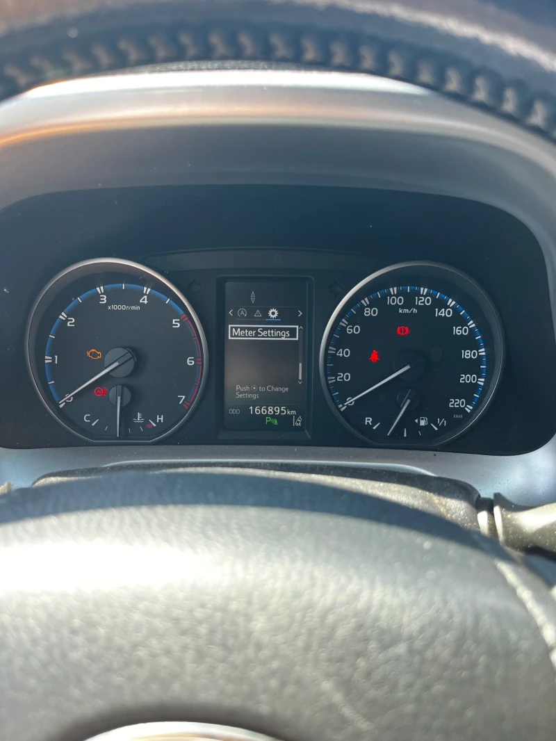 Toyota Rav4 2.0 D, снимка 10 - Автомобили и джипове - 50800073