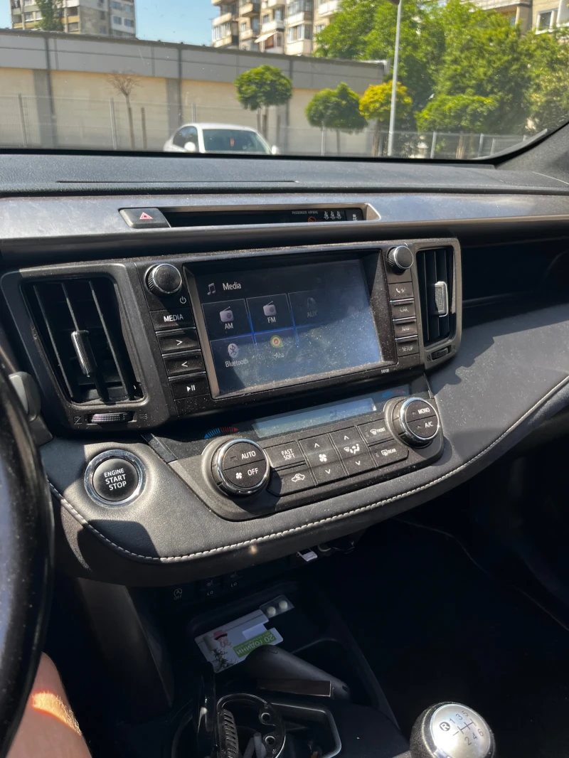 Toyota Rav4 2.0 D, снимка 9 - Автомобили и джипове - 50800073