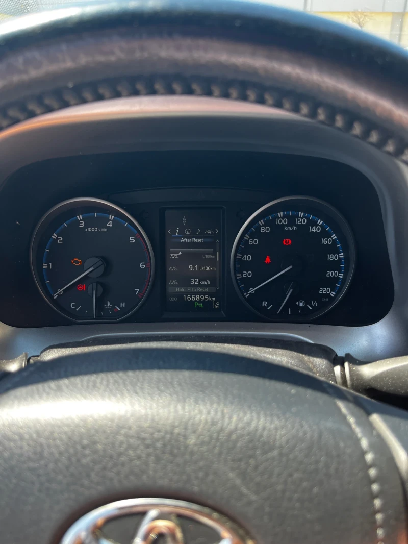 Toyota Rav4 2.0 D, снимка 15 - Автомобили и джипове - 50800073