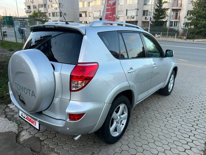 Toyota Rav4 2.2D-4D/NAVI, снимка 4 - Автомобили и джипове - 52380708
