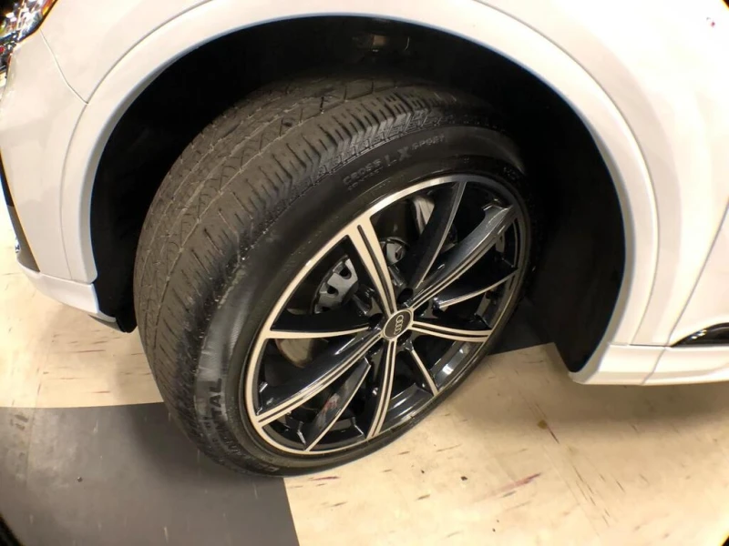 Audi Q7 * S LINE AWD 7 PASS NAVI LEATHER PAN/ROOF B/SPOT C, снимка 11 - Автомобили и джипове - 52848395