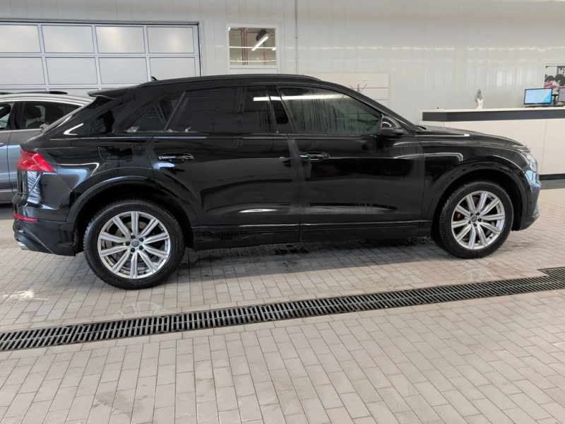 Audi SQ8 2022 4.0 TFSI QUATTRO * ПРЕДСТАВИТЕЛСТВО НА AUDI *, снимка 4 - Автомобили и джипове - 53175537