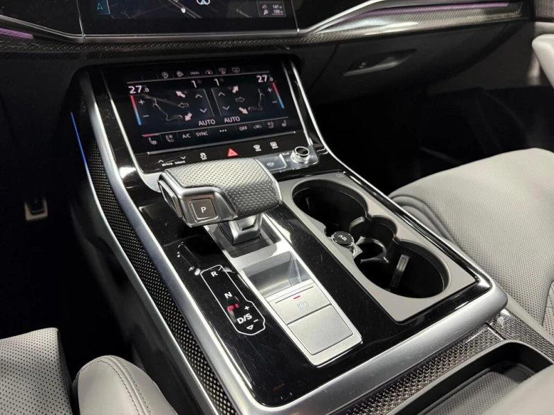 Audi SQ8 4.0 TFSI DISTRONIC/HEAD-UP/ОБДУХВАНЕ/ПОДГРЕВИ/FULL, снимка 11 - Автомобили и джипове - 53280328