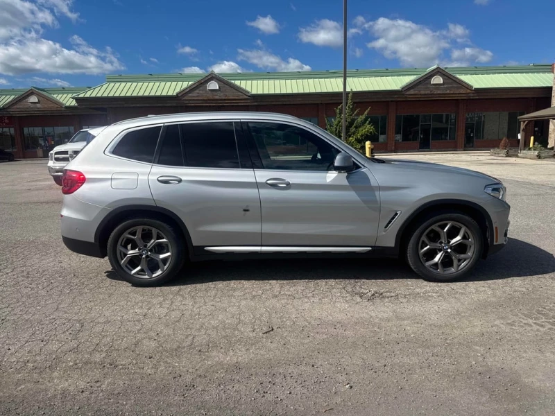 BMW X3 * xDrive30e * CARFAX * PANO* NAVI, снимка 3 - Автомобили и джипове - 53448200