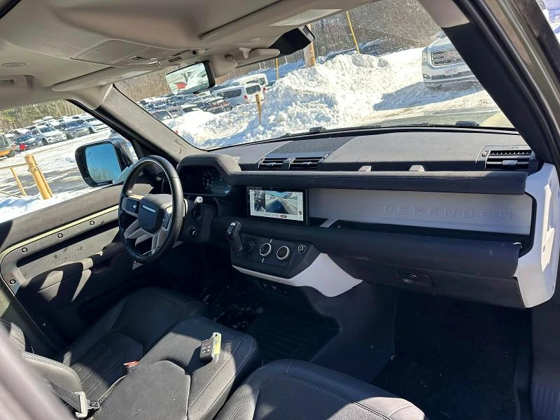 Land Rover Discovery 3.0L 6 All wheel drive - изображение 9