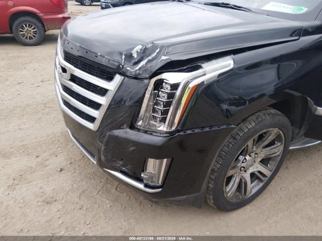 Cadillac Escalade LUXURY| HUD| ПОДГРЕВ| ОБДУХВАНЕ| 360, снимка 17 - Автомобили и джипове - 55000717