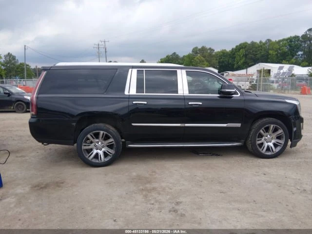 Cadillac Escalade LUXURY| HUD| ПОДГРЕВ| ОБДУХВАНЕ| 360, снимка 13 - Автомобили и джипове - 55000717