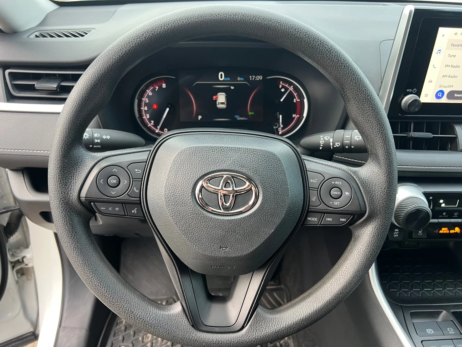 Toyota Rav4  2.5 AWD LE - изображение 2