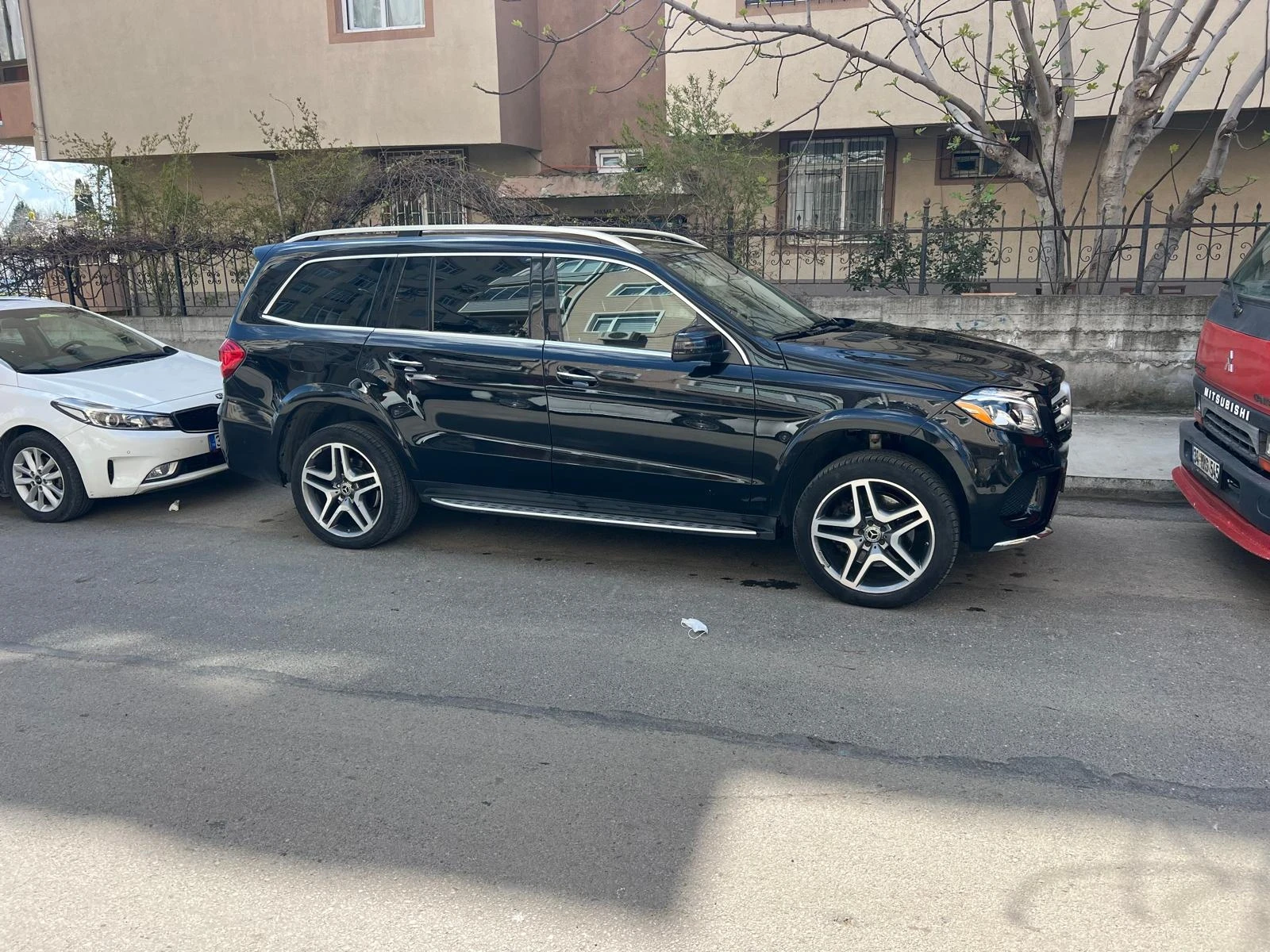 Mercedes-Benz GLS 350  - изображение 2