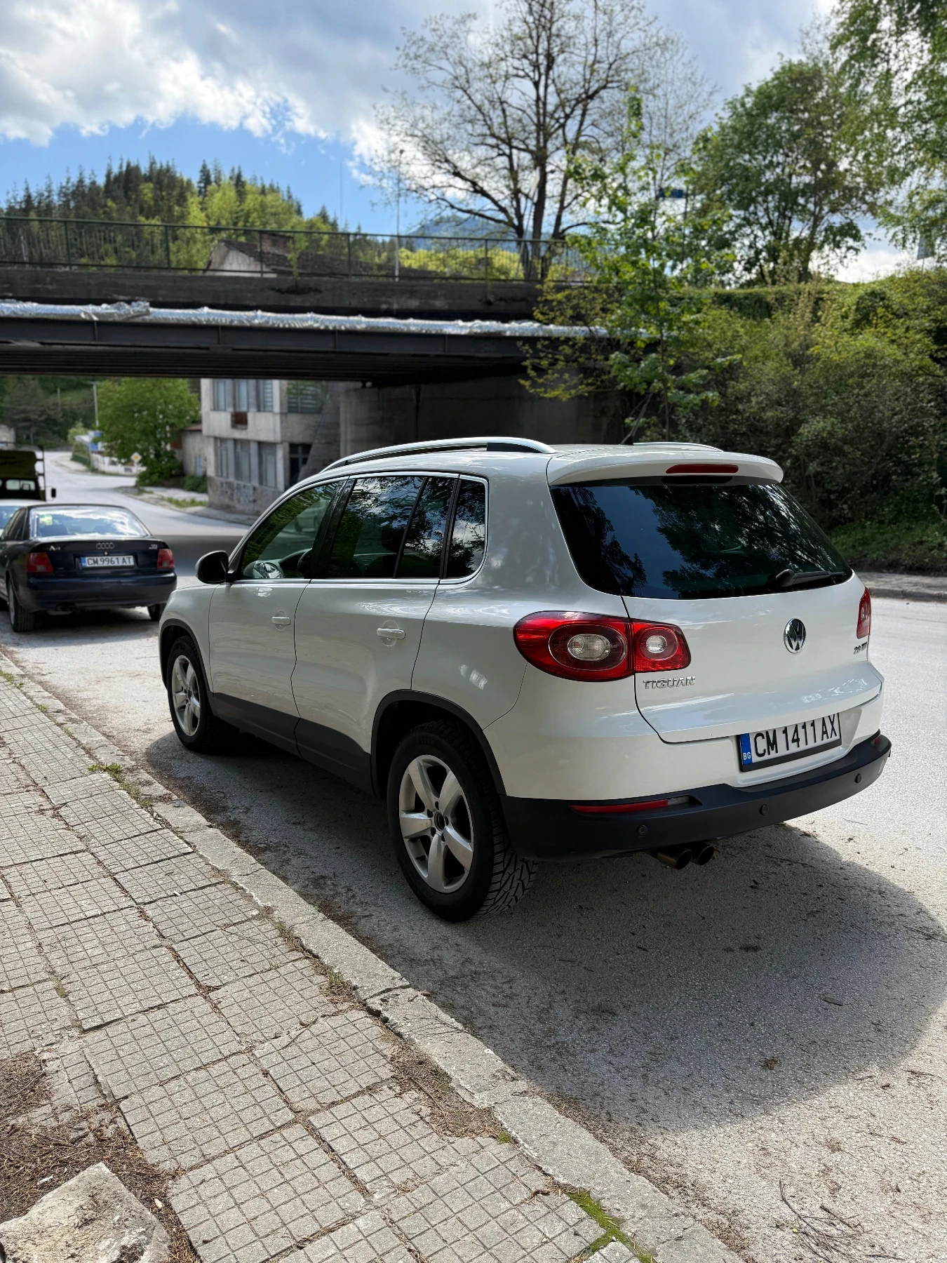 VW Tiguan 2.0 TDI 4x4 - изображение 7