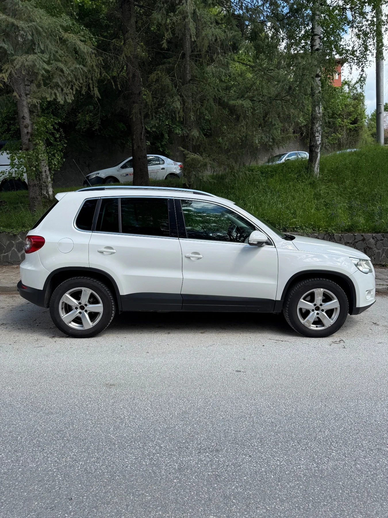 VW Tiguan 2.0 TDI 4x4 - изображение 4