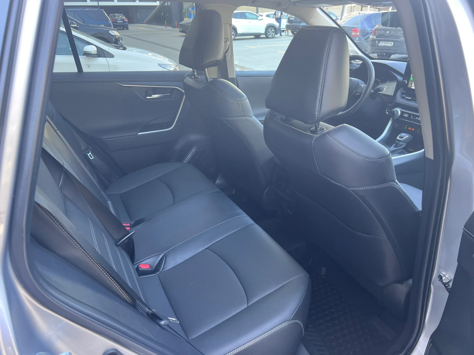 Toyota Rav4 2.5i / ОБДУХВАНЕ/ JBL музика/ 360 камери/LIMITED - изображение 9