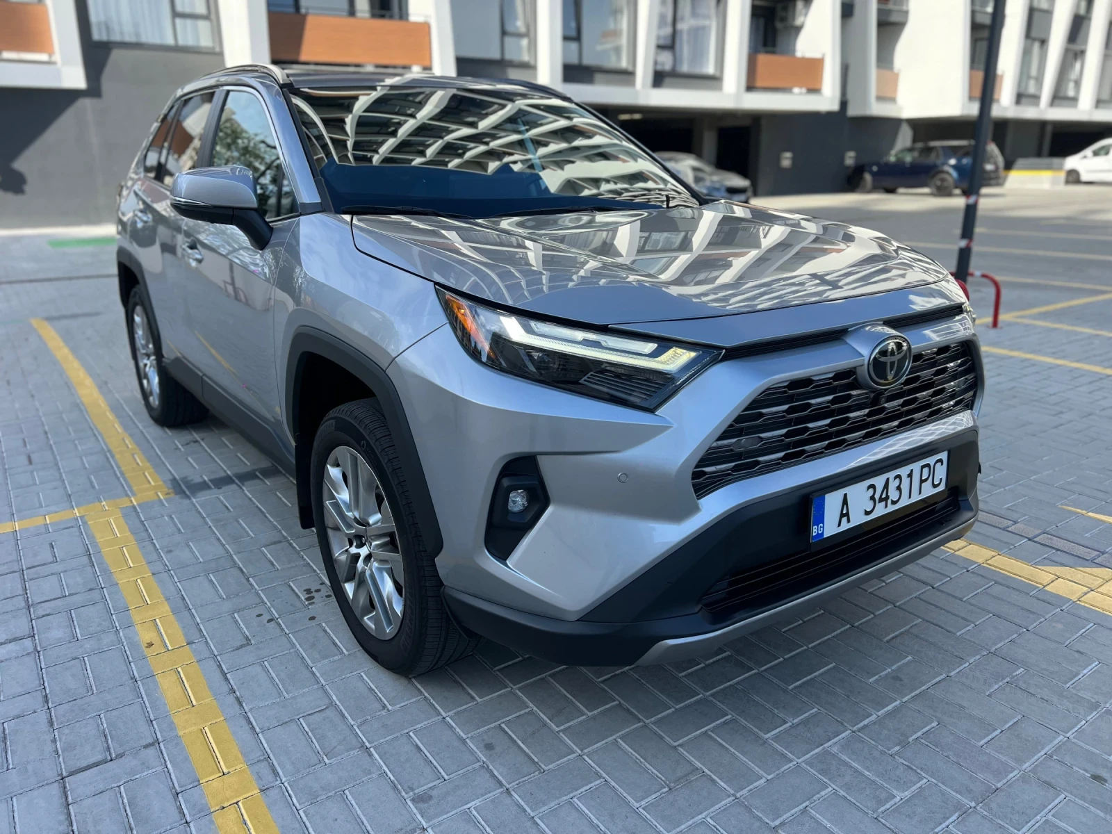 Toyota Rav4 2.5i / ОБДУХВАНЕ/ JBL музика/ 360 камери/LIMITED - изображение 3