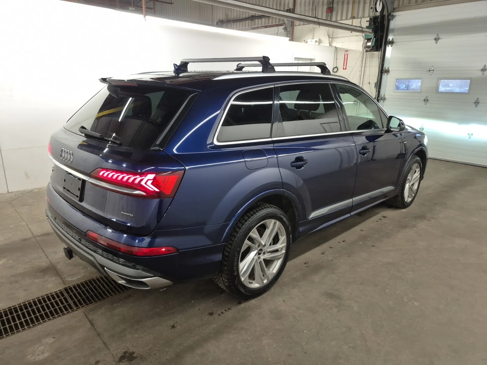 Audi Q7 * CARFAX * ��� ������������ ������ | Mobile.bg � ����������� 6