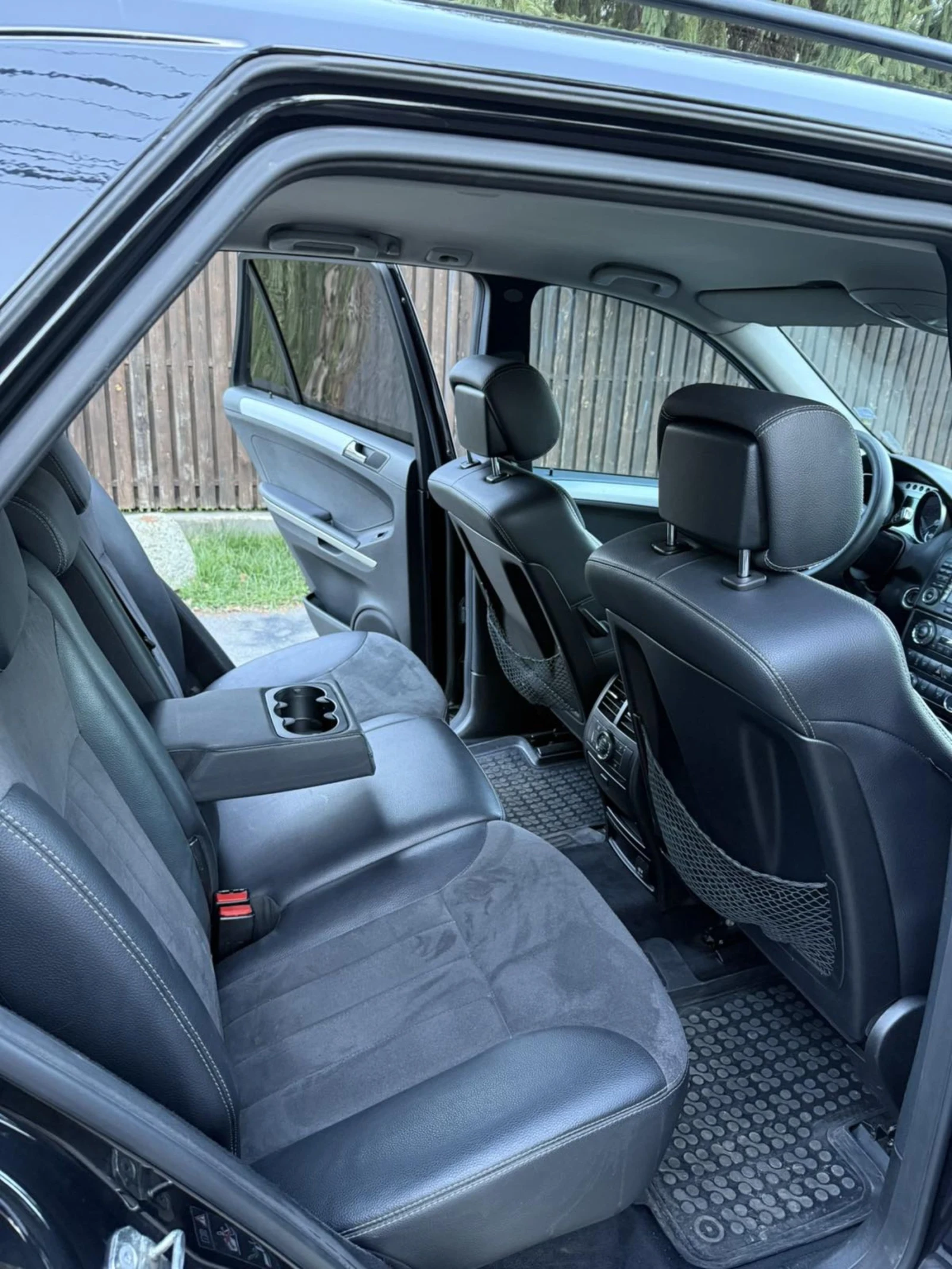 Mercedes-Benz ML 320, снимка 8 - Автомобили и джипове - 54000477