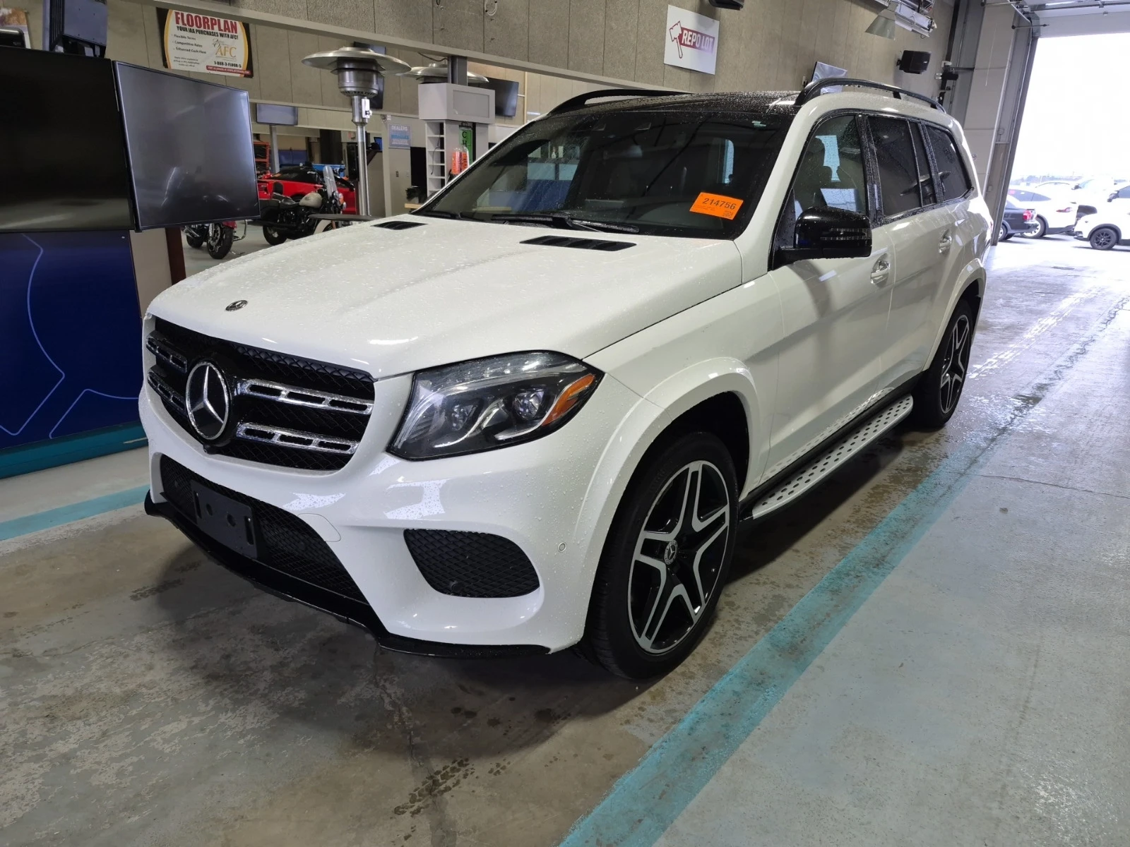 Mercedes-Benz GLS 550 AMG * * CARFAX * * АВТО КРЕДИТ * * 