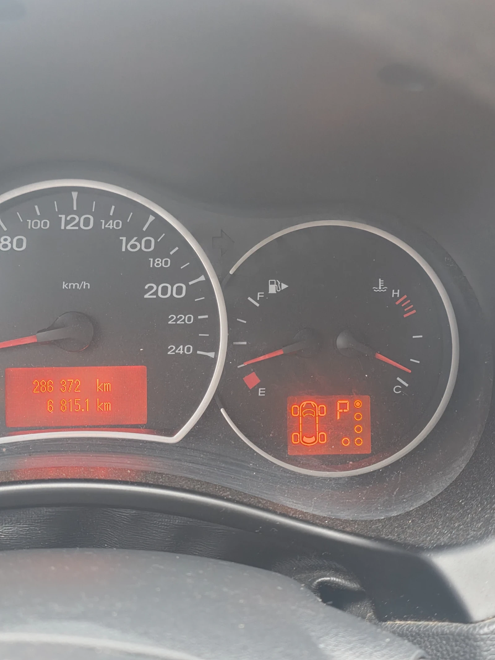 Renault Koleos 2.0Tdci 4?4 Автомат, снимка 4 - Автомобили и джипове - 54717945