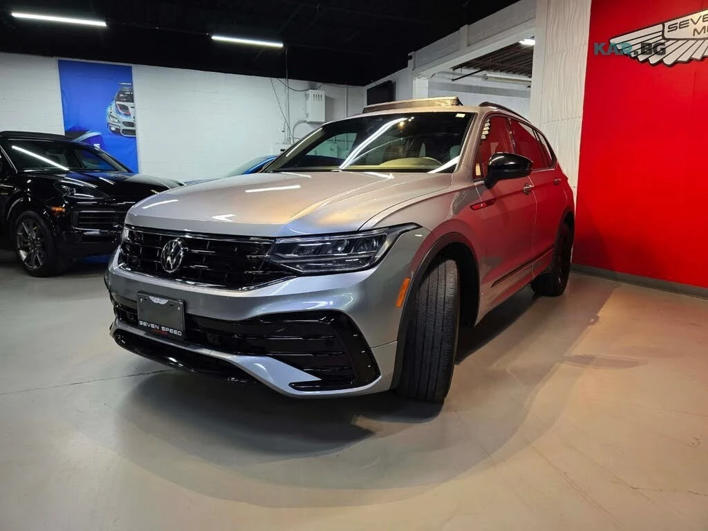 VW Tiguan R-LINE* BLACK-EDITION* PANOROOF* , снимка 3 - Автомобили и джипове - 54827552