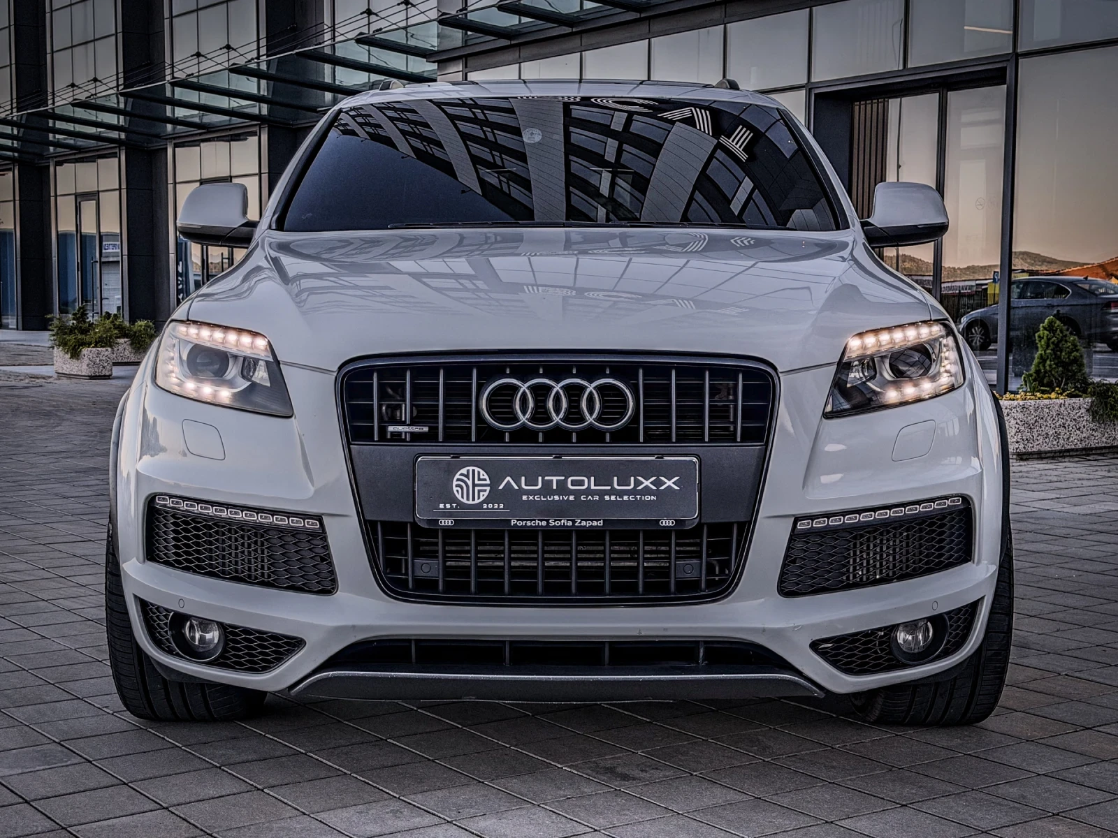 Audi Q7 3.0TDI EXCLUSIVE/3xTV/S Line Plus/21/PANO/FULLMAXX, снимка 2 - Автомобили и джипове - 54938159