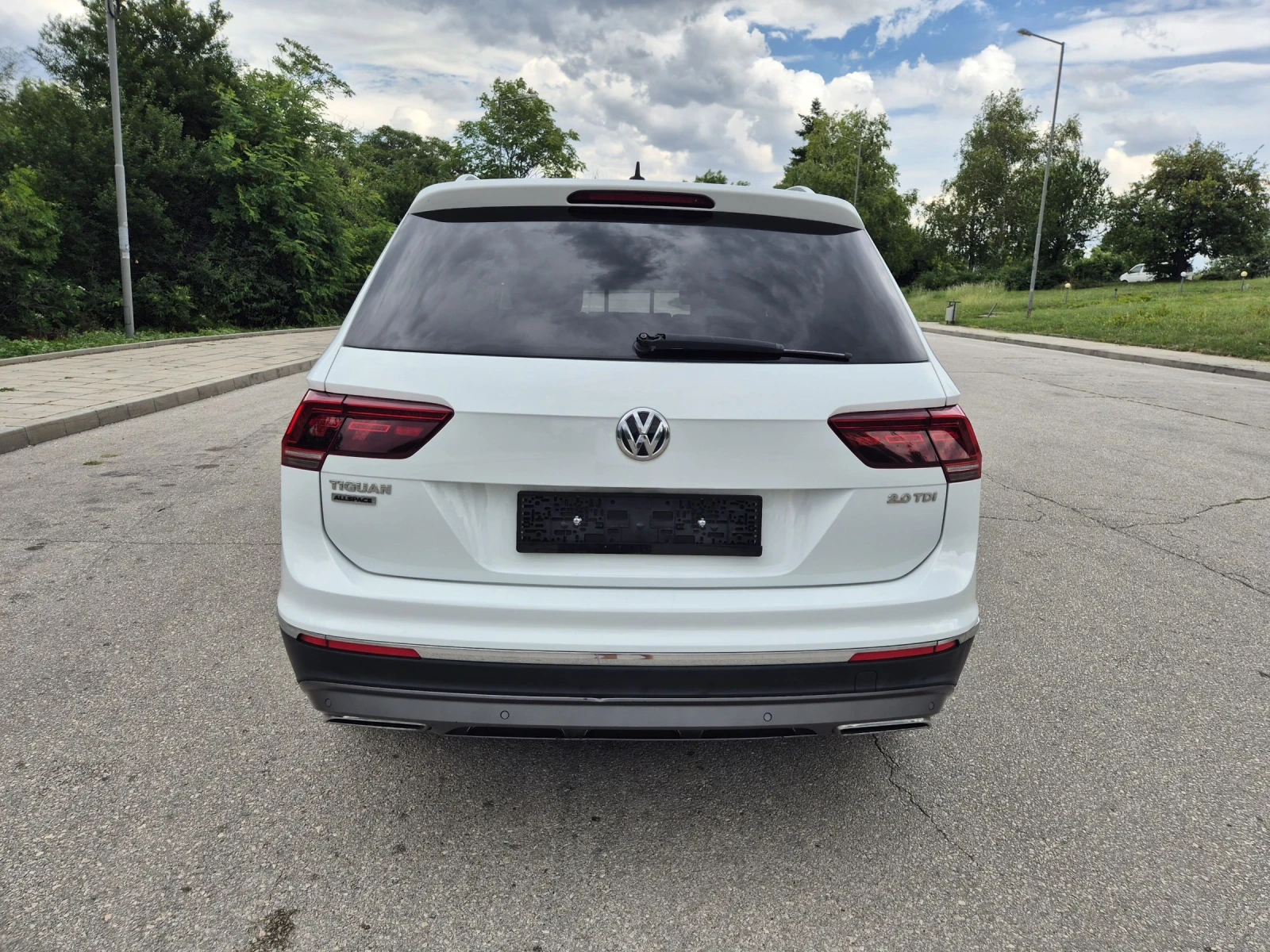 VW Tiguan Allspase 7 Местен Digital Matrix Панорама , снимка 6 - Автомобили и джипове - 55205853