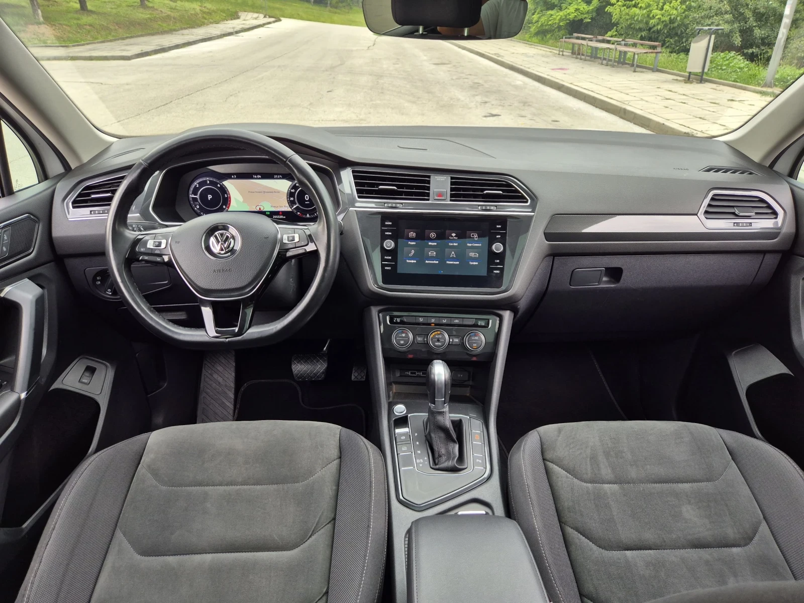 VW Tiguan Allspase 7 Местен Digital Matrix Панорама , снимка 9 - Автомобили и джипове - 55205853
