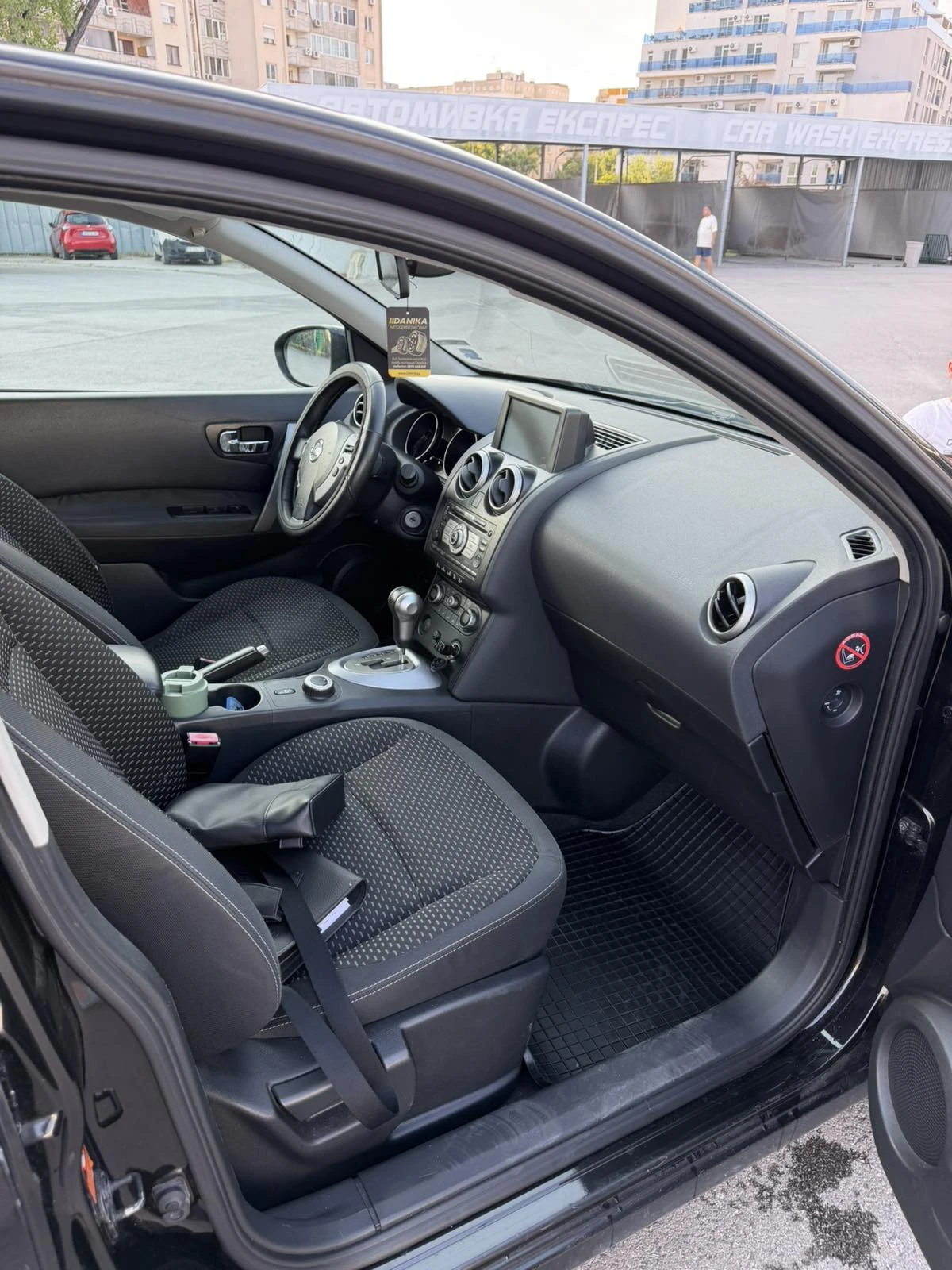 Nissan Qashqai J10, снимка 12 - Автомобили и джипове - 55335157