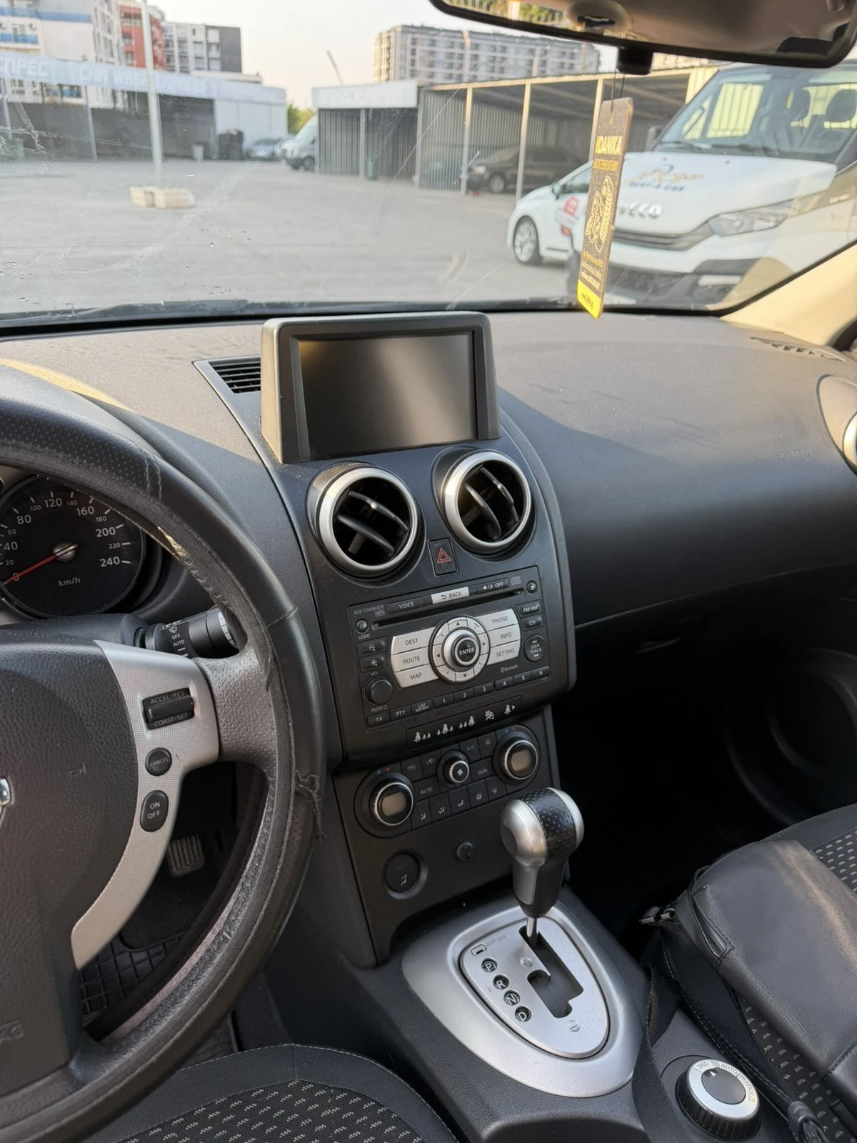 Nissan Qashqai J10, снимка 16 - Автомобили и джипове - 55335157