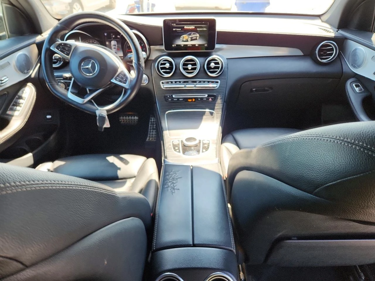Mercedes-Benz GLC 2.0l Coupe 300 4Matic, снимка 8 - Автомобили и джипове - 55773324